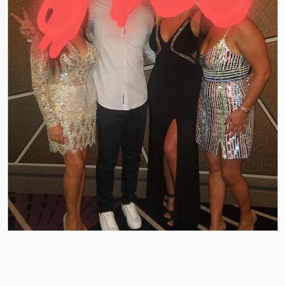 Black dress - Picture 4 of 5